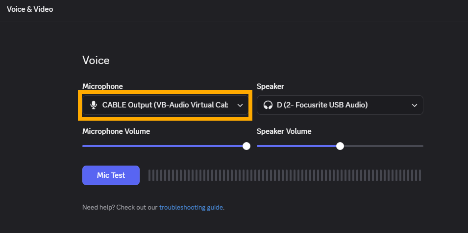 Discord Voice & Video settings showing the microphone input device menu.